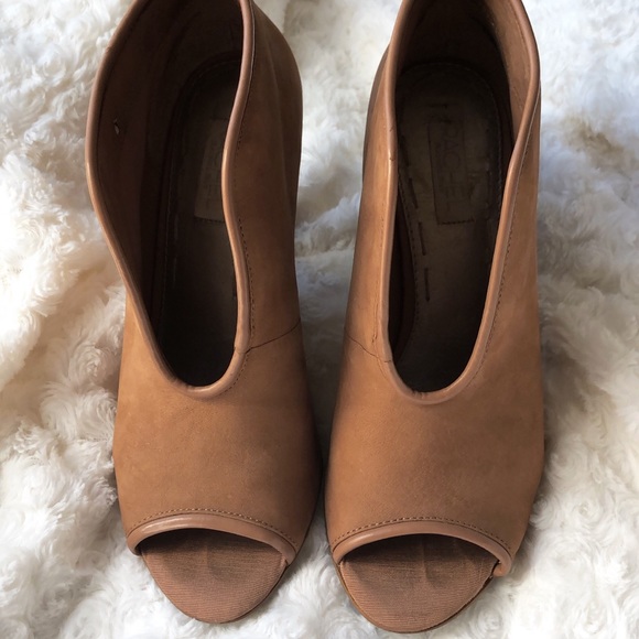 RACHEL Rachel Roy Shoes - Rachel Roy Tan Suede Boots Booties 6.5 RACHEL Rachel Roy Shoes - Rachel Roy Tan Suede Boots Booties 6.5